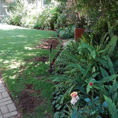 Ukarimu Guest House Klerksdorp Exterior photo