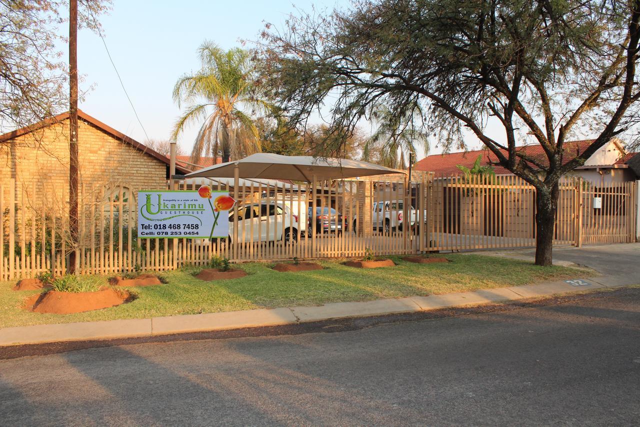 Ukarimu Guest House Klerksdorp Exterior photo