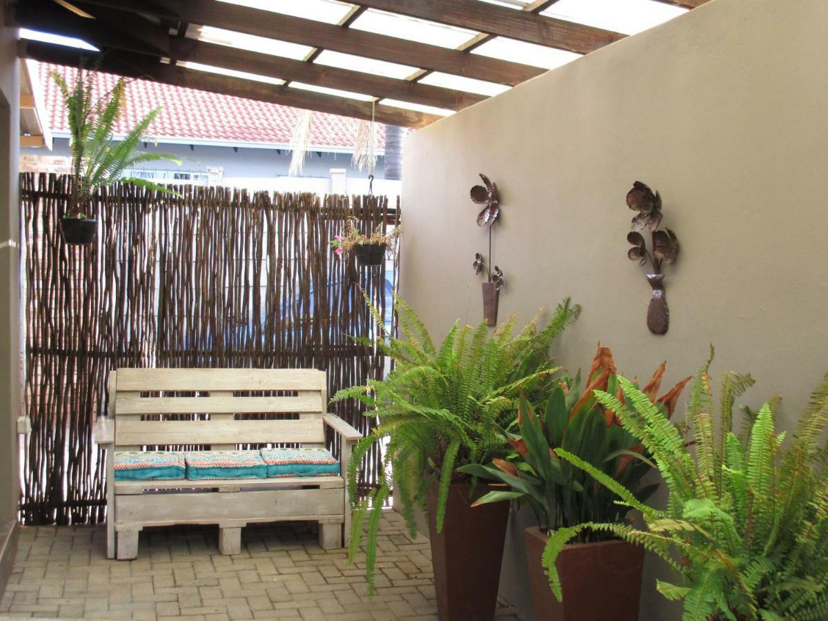 Ukarimu Guest House Klerksdorp Exterior photo