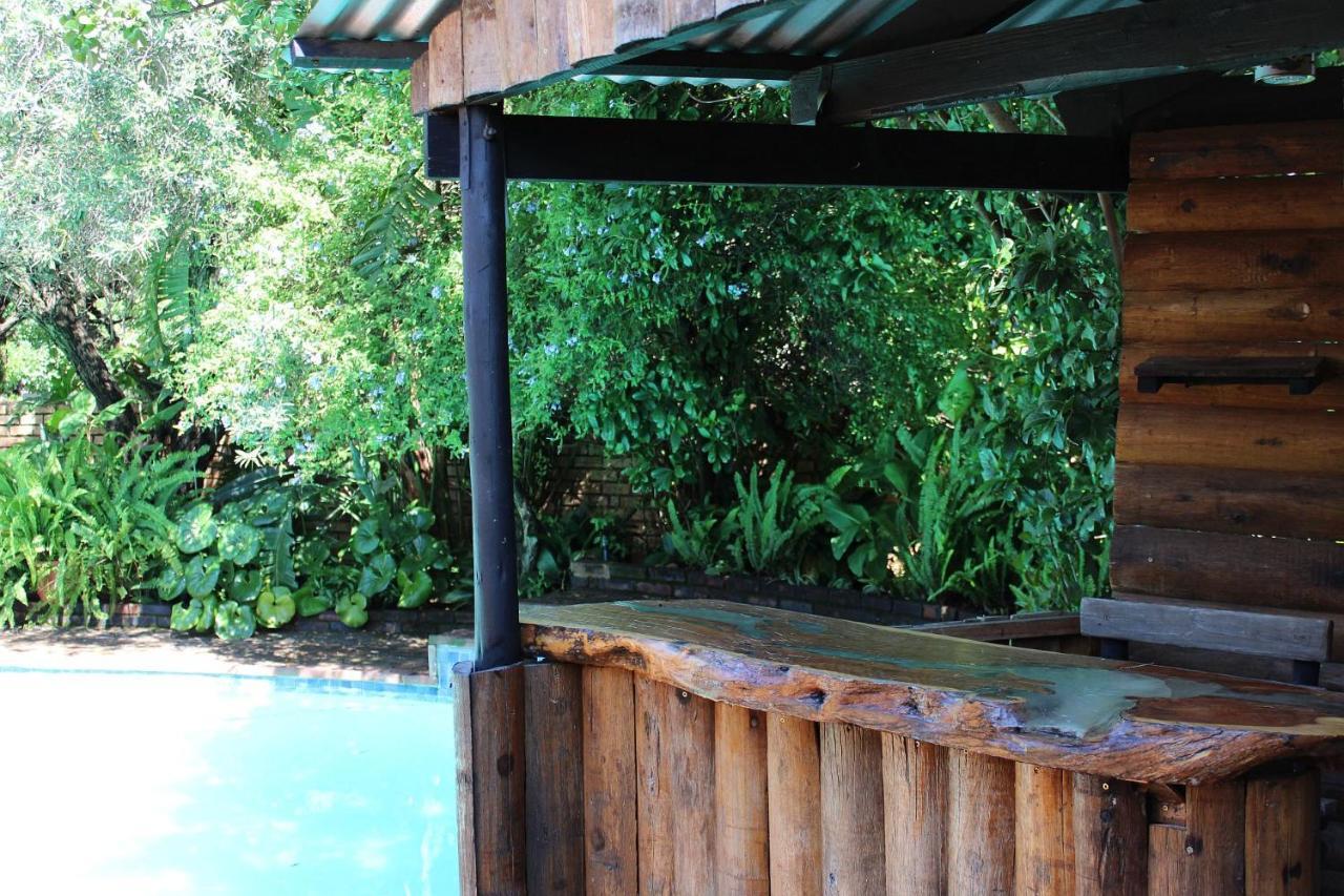 Ukarimu Guest House Klerksdorp Exterior photo
